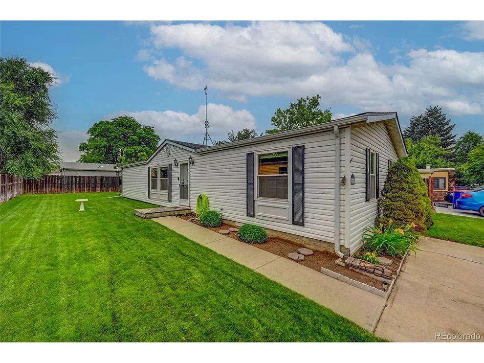 Unit for sale at 1019 Macdavidson Cir, Dacono, CO 80514