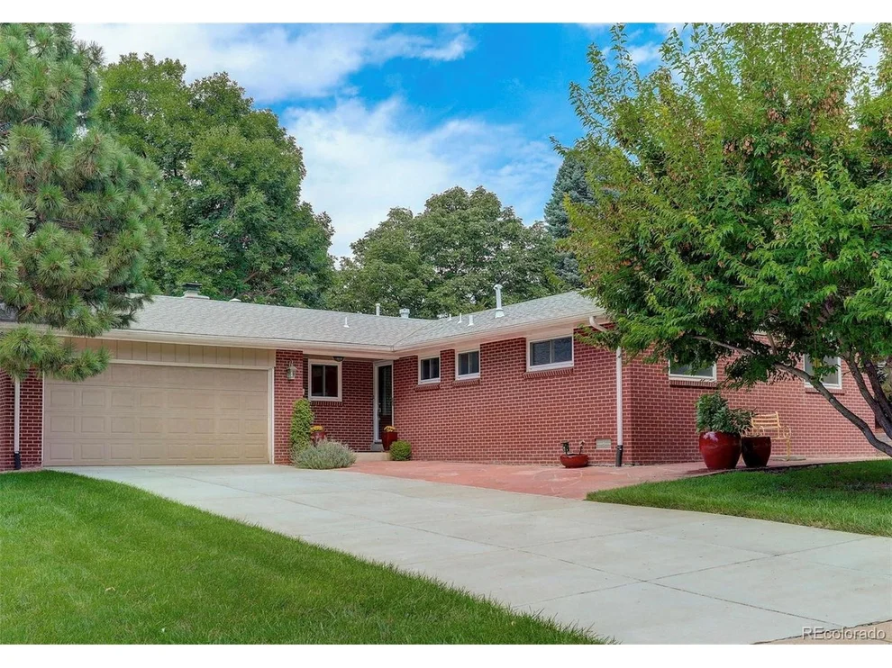 Unit for sale at 2783 S Knoxville Way, Denver, CO 80227