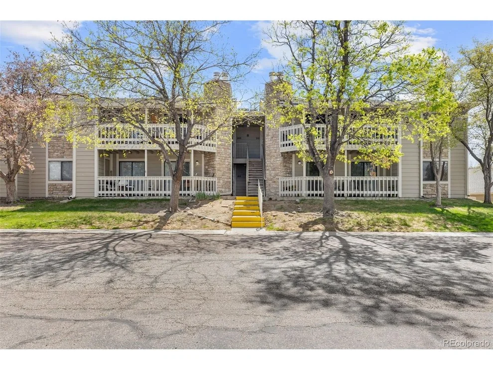 Unit for sale at 8225 Fairmount Dr, Denver, CO 80247
