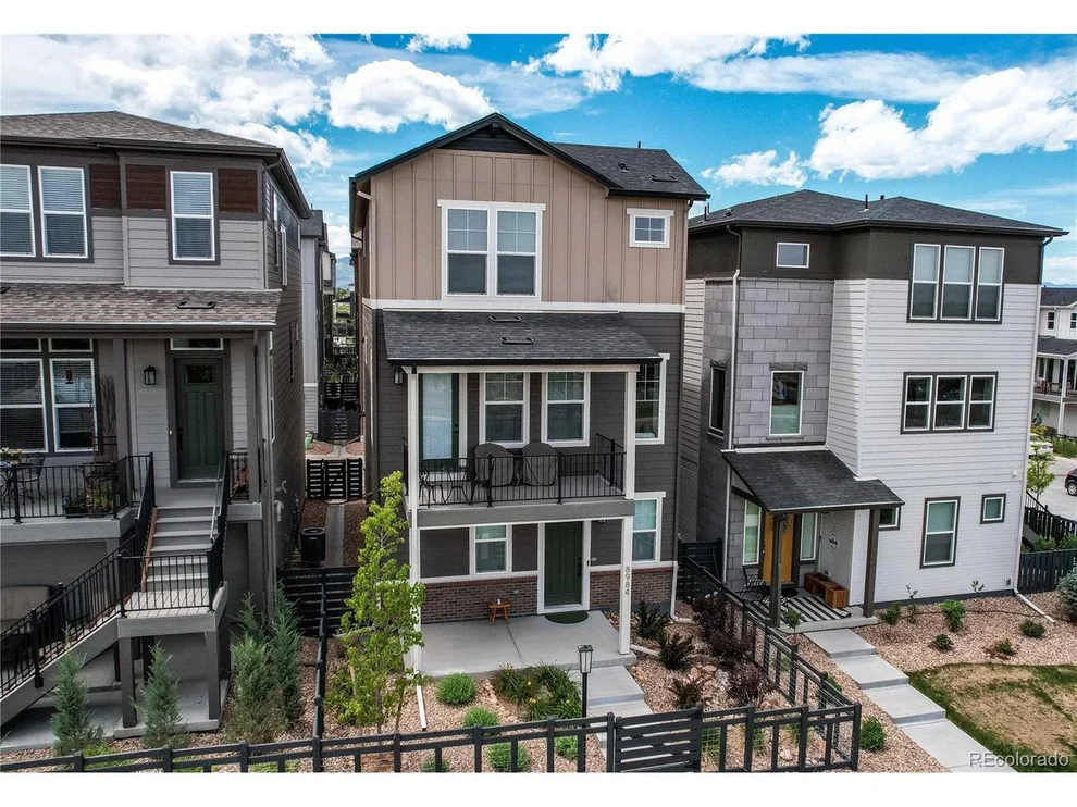 Unit for sale at 8984 Ramblestone St, Highlands Ranch, CO 80129