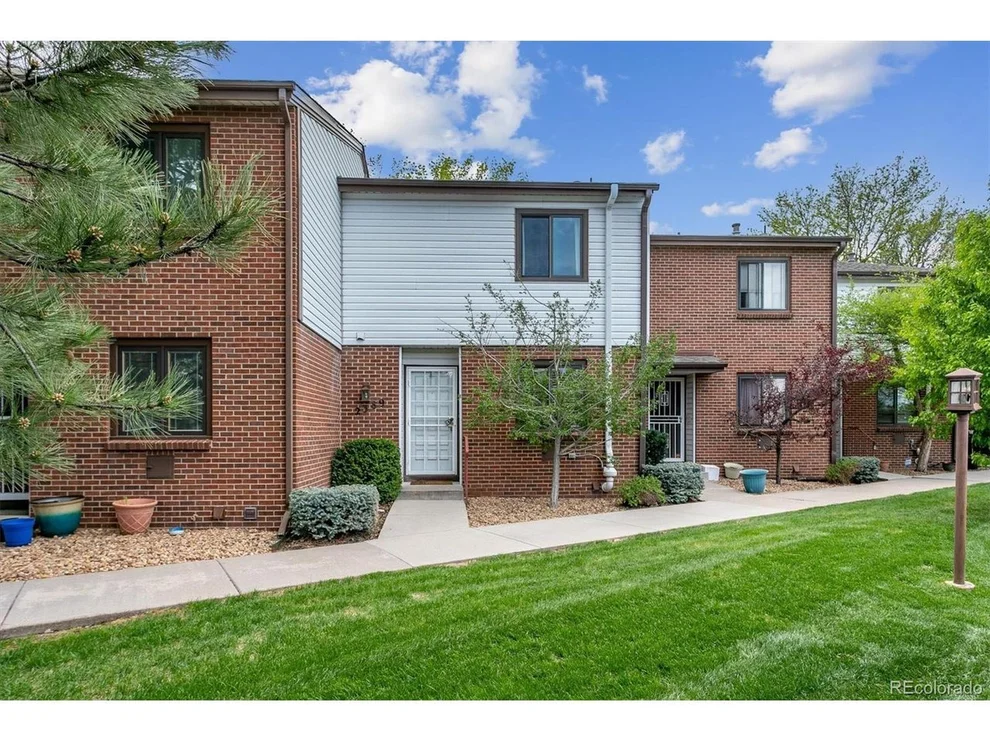 Unit for sale at 2389 S Kirkwood Ct, Denver, CO 80222