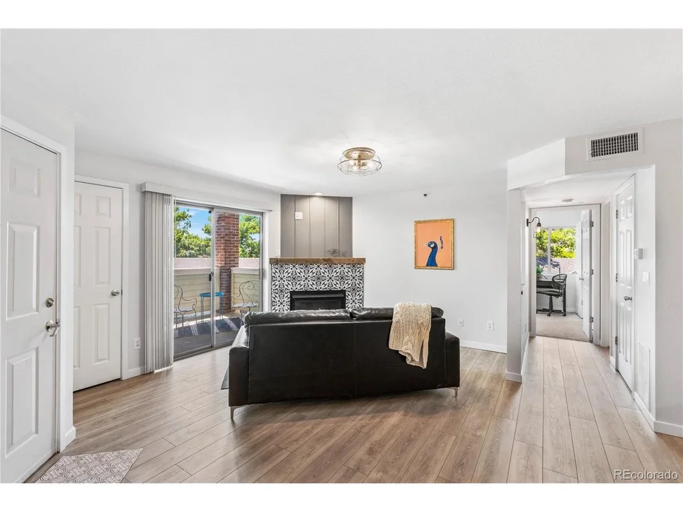 Unit for sale at 33 S Boulder Cir, Boulder, CO 80303