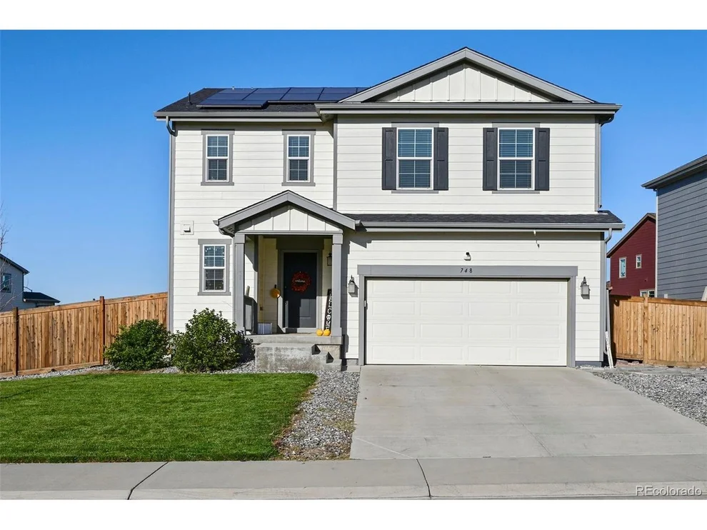 Unit for sale at 748 N Vandriver Way, Aurora, CO 80018