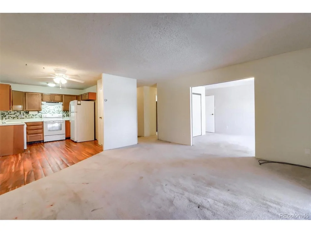 Unit for sale at 3164 S Wheeling Way, Aurora, CO 80014