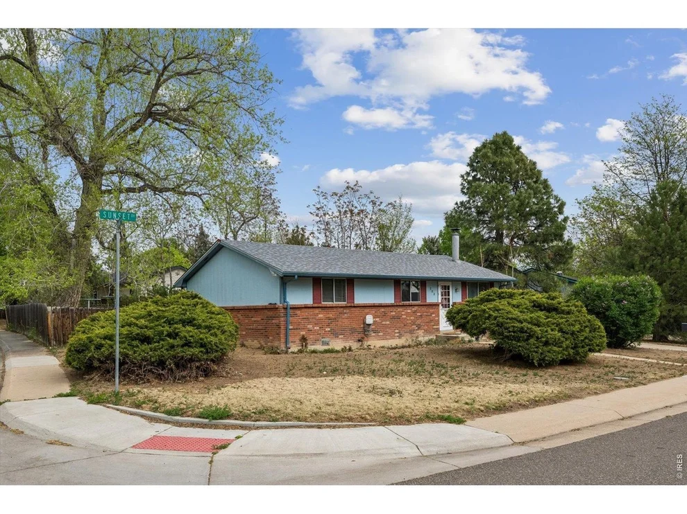 Unit for sale at 503 Sunset Dr, Louisville, CO 80027
