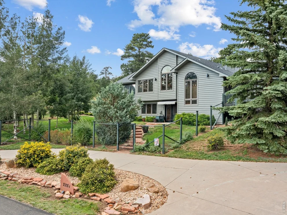 Unit for sale at 2251 Arapaho Rd, Estes Park, CO 80517