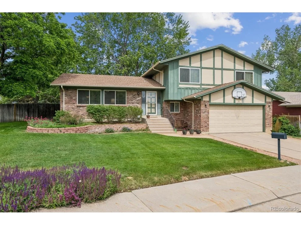 Unit for sale at 2637 S Salida St, Aurora, CO 80013
