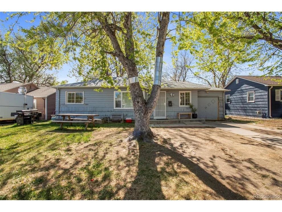 Unit for sale at 5004 W Center Dr, Denver, CO 80219