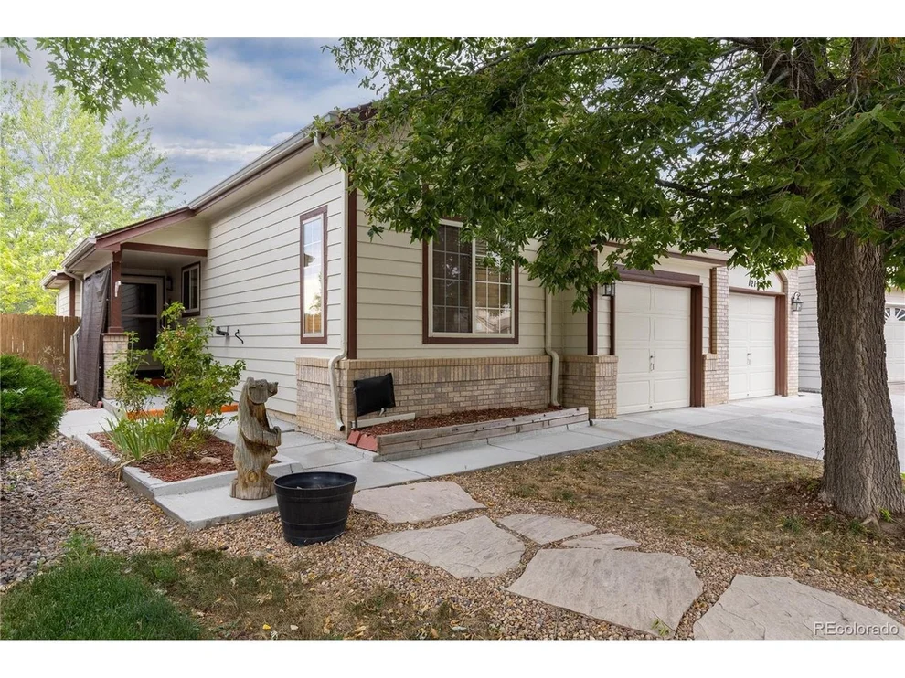 Unit for sale at 12181 Applewood Ct, Broomfield, CO 80020