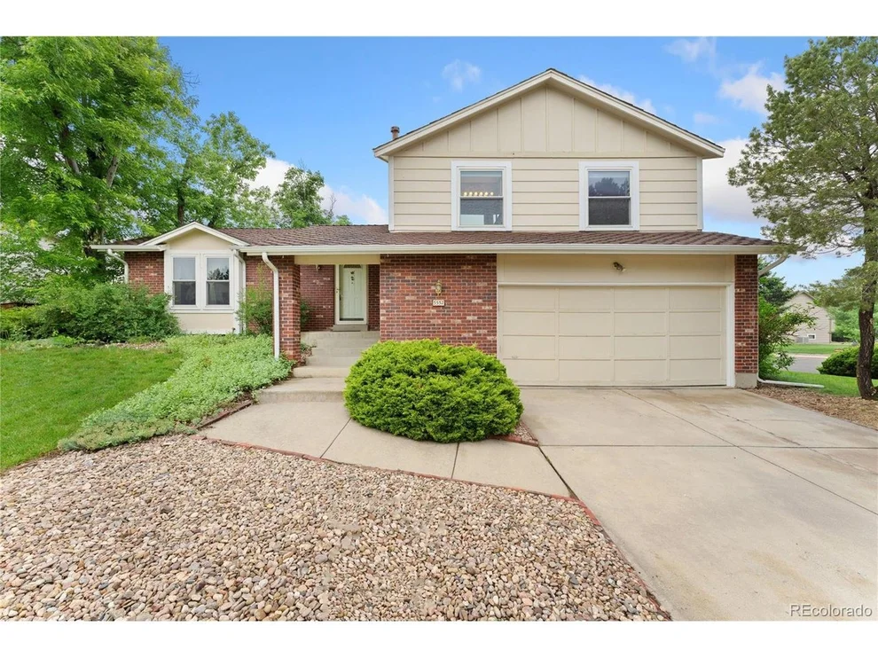 Unit for sale at 5557 S Lansing Way, Englewood, CO 80111