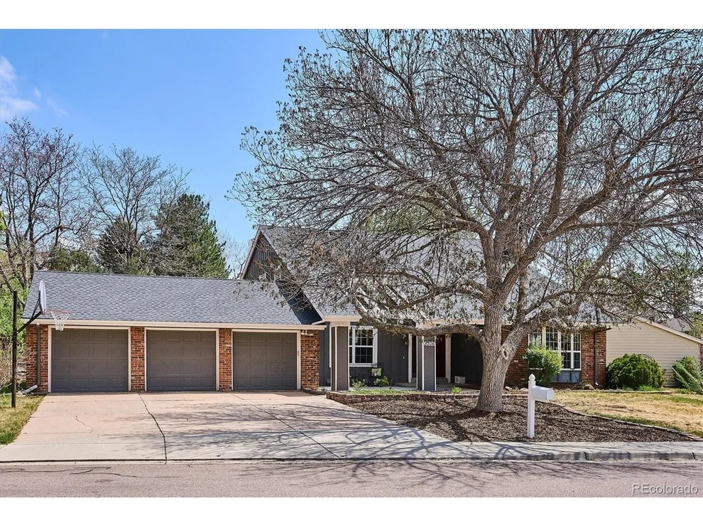 Unit for sale at 8306 E Jamison Cir, Centennial, CO 80112