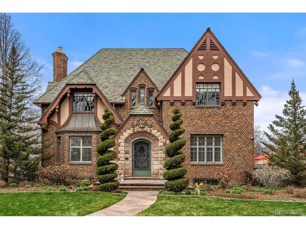 Unit for sale at 6401 E 17th Avenue Pkwy, Denver, CO 80220
