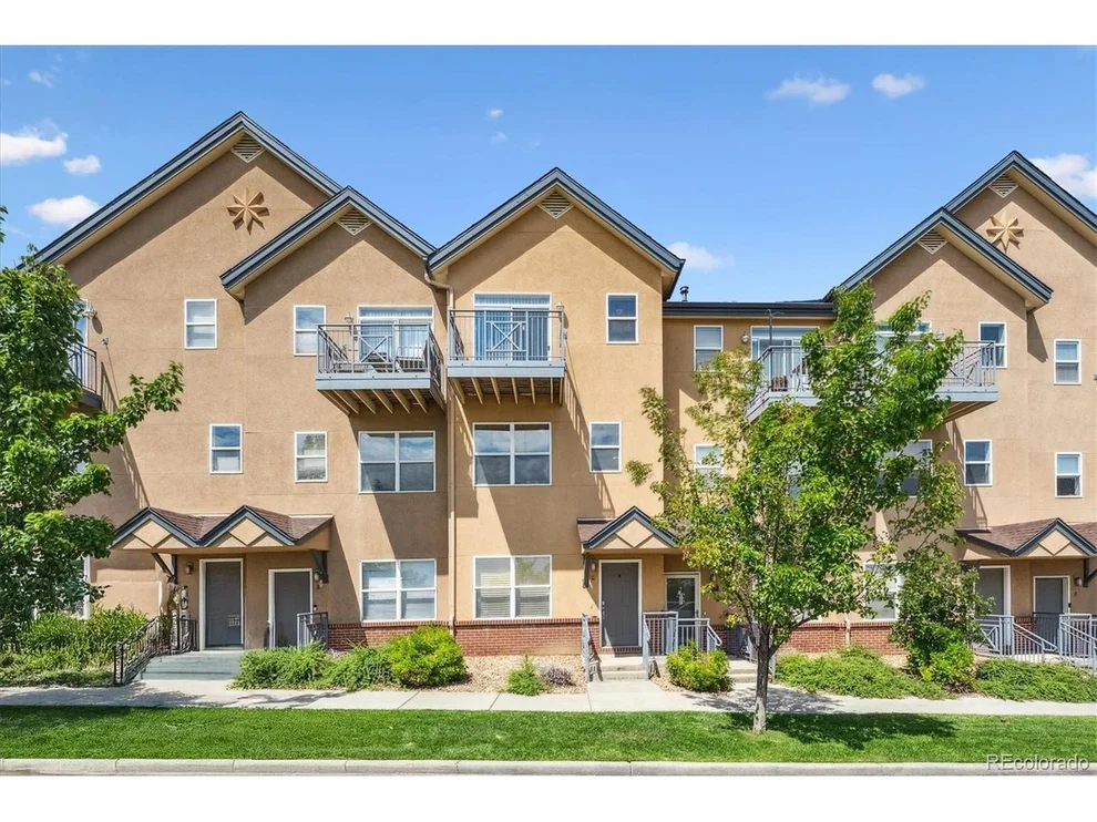 Unit for sale at 621 S Fairplay St, Aurora, CO 80012