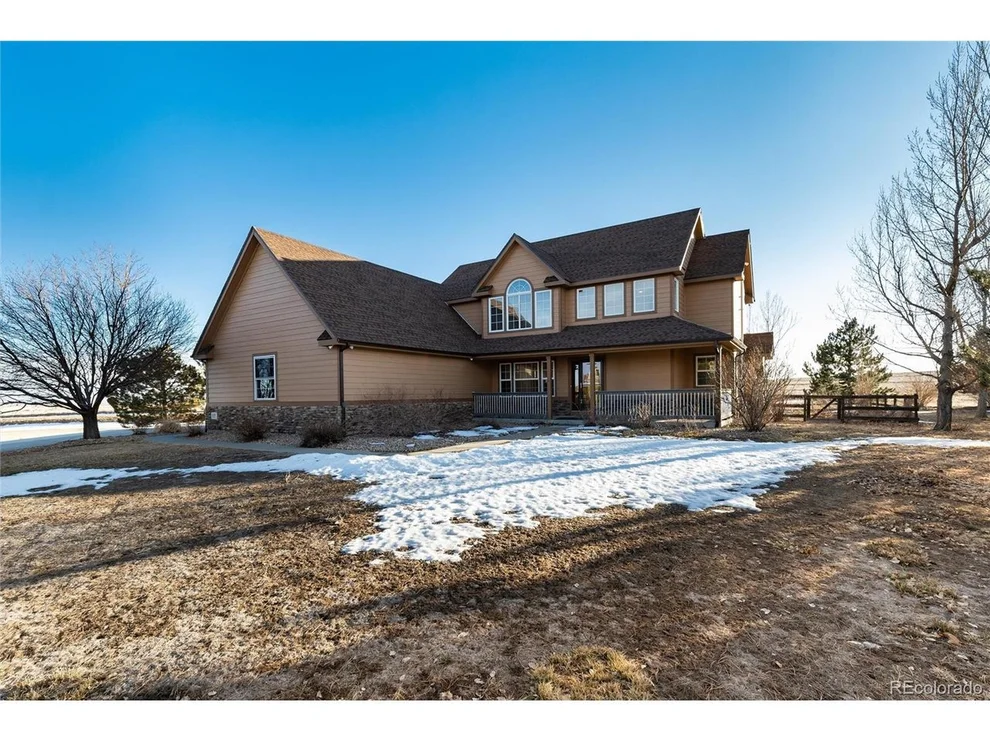 Unit for sale at 1120 Antelope Dr W, Bennett, CO 80102