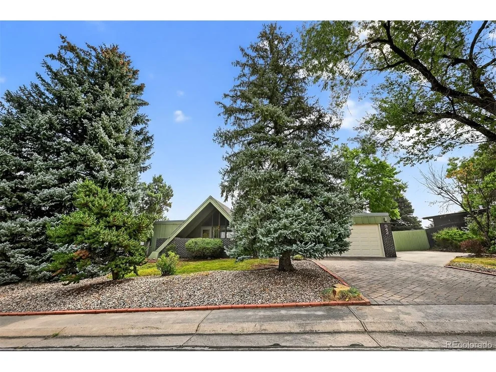 Unit for sale at 942 S Beech St, Lakewood, CO 80228