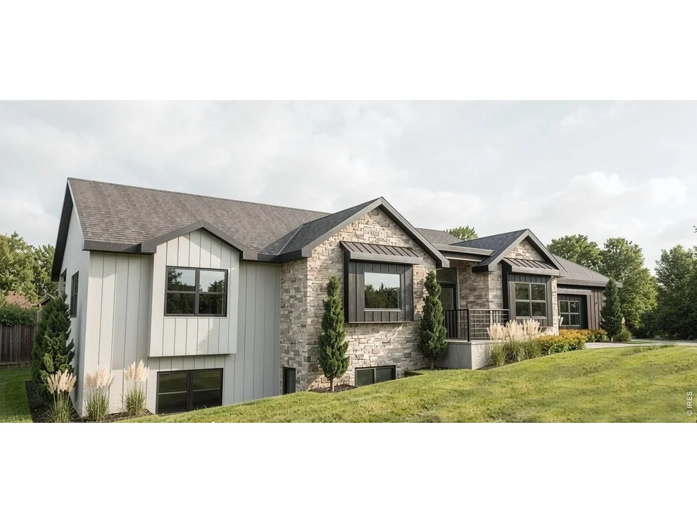 Unit for sale at 2128 Longs Peak Ave, Longmont, CO 80501