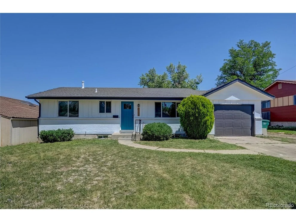 Unit for sale at 1872 S Quay St, Lakewood, CO 80232