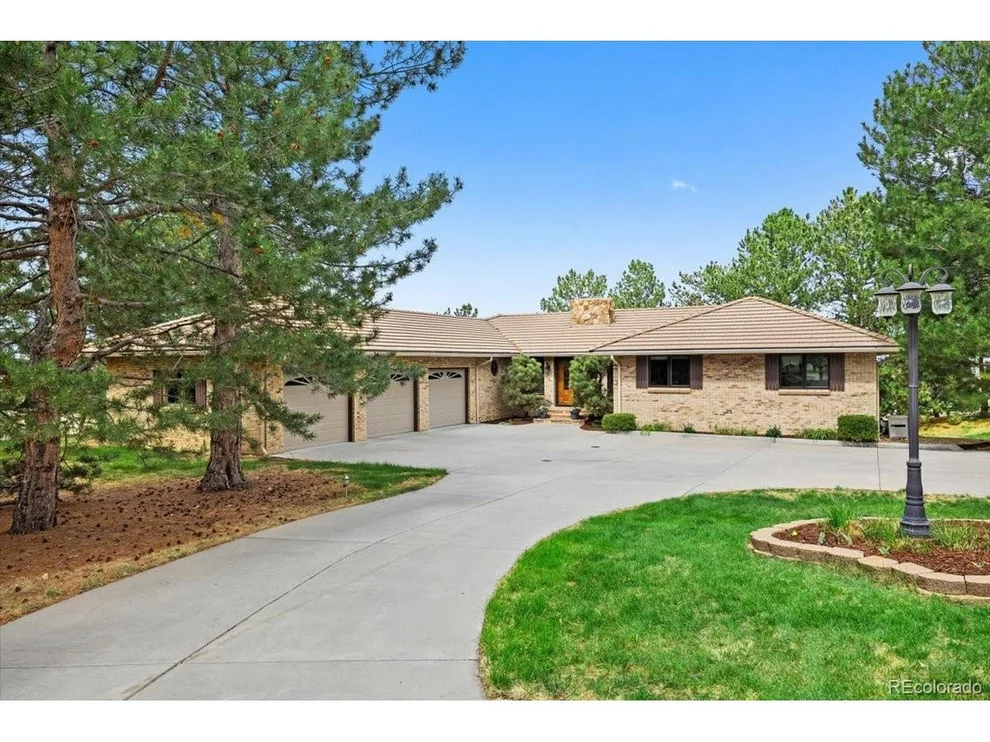 Unit for sale at 6471 E Lookout Dr, Parker, CO 80138