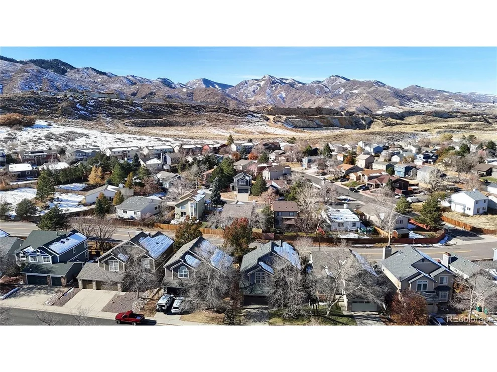 Unit for sale at 7675 Halleys Dr, Littleton, CO 80125