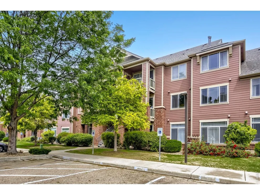 Unit for sale at 804 Summer Hawk Dr, Longmont, CO 80504