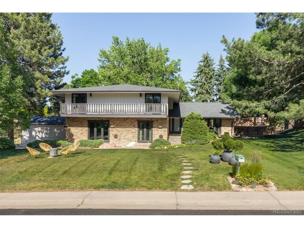 Unit for sale at 5120 W Plymouth Dr, Littleton, CO 80128