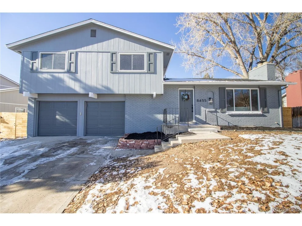 Unit for sale at 8455 Lamar Dr, Arvada, CO 80003