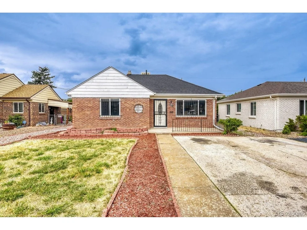 Unit for sale at 816 S Dale Ct, Denver, CO 80219