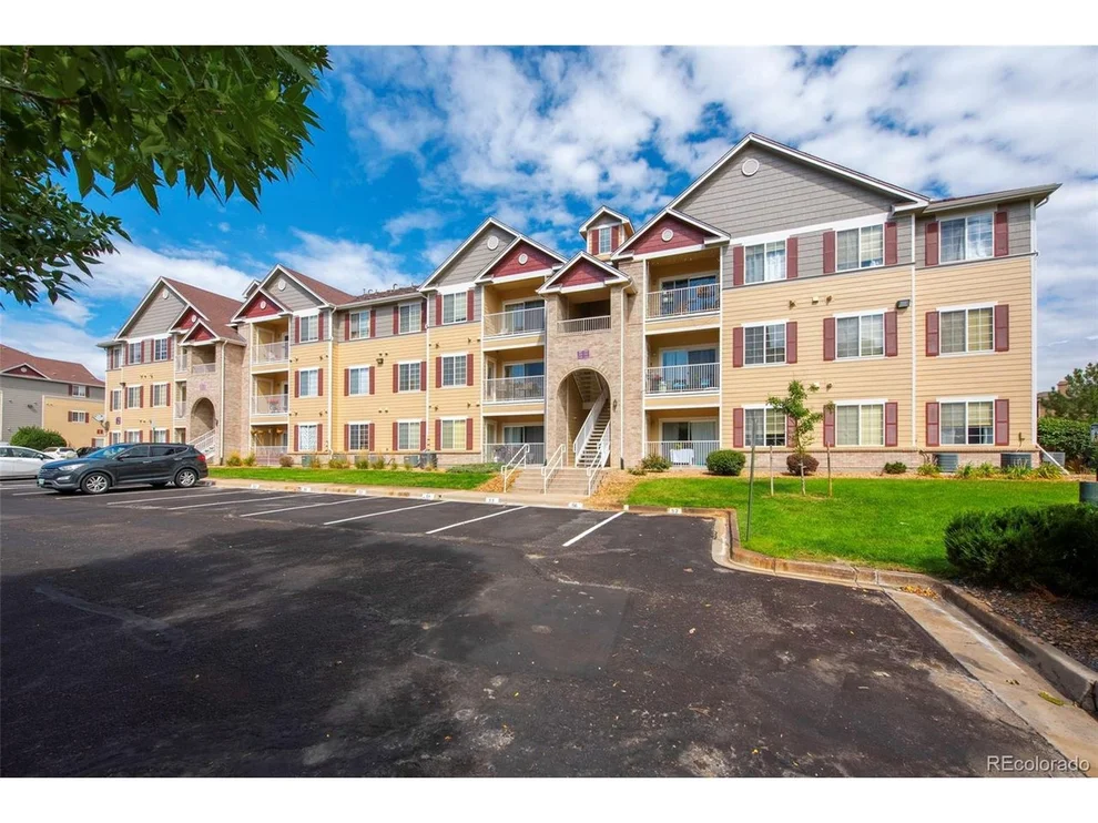 Unit for sale at 15700 E Jamison Dr, Englewood, CO 80112