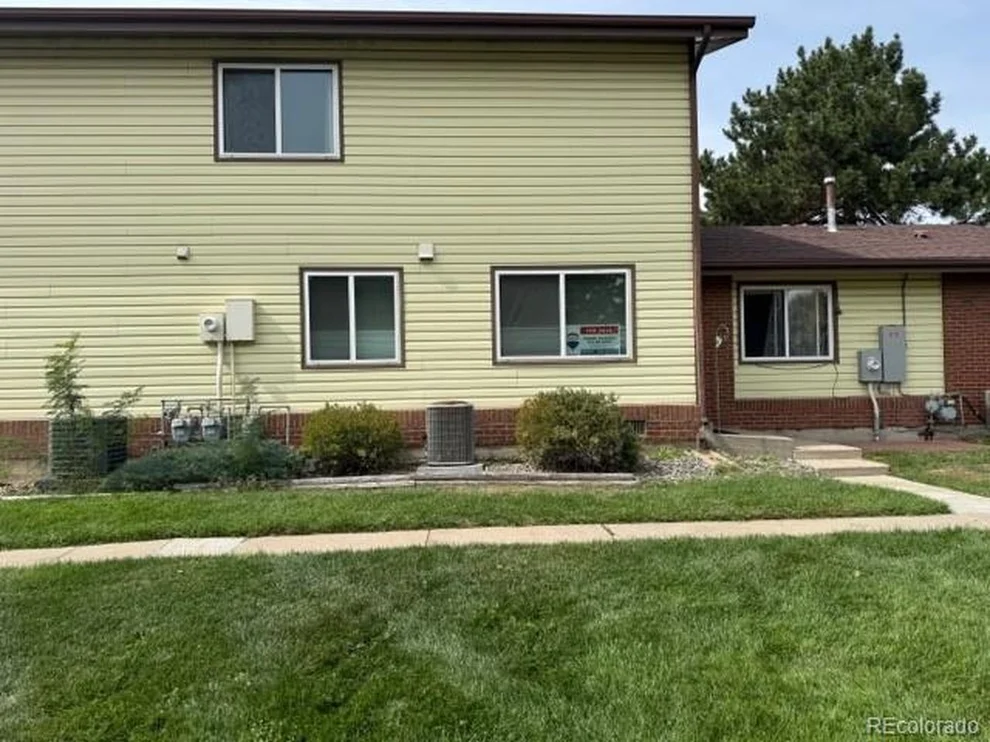 Unit for sale at 3355 S Flower St, Lakewood, CO 80227