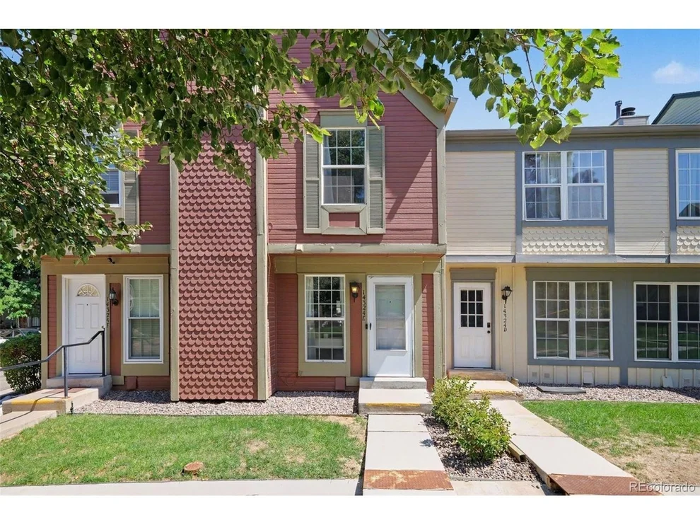 Unit for sale at 14324 E Hawaii Cir, Aurora, CO 80012