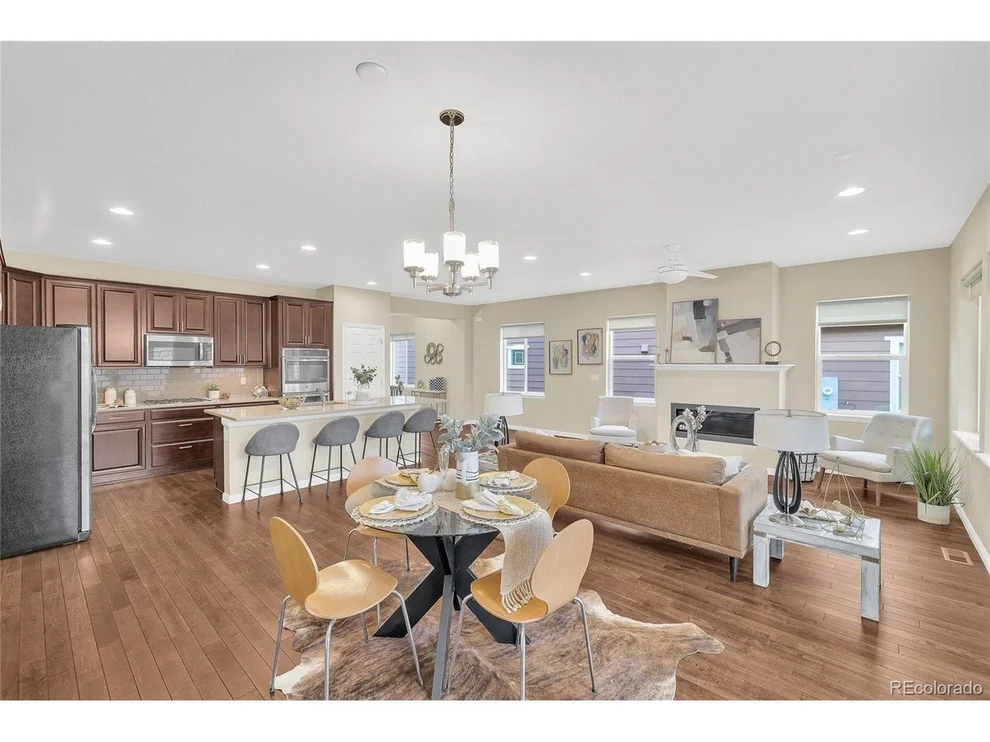 Unit for sale at 12552 Meadowlark Ln, Broomfield, CO 80021