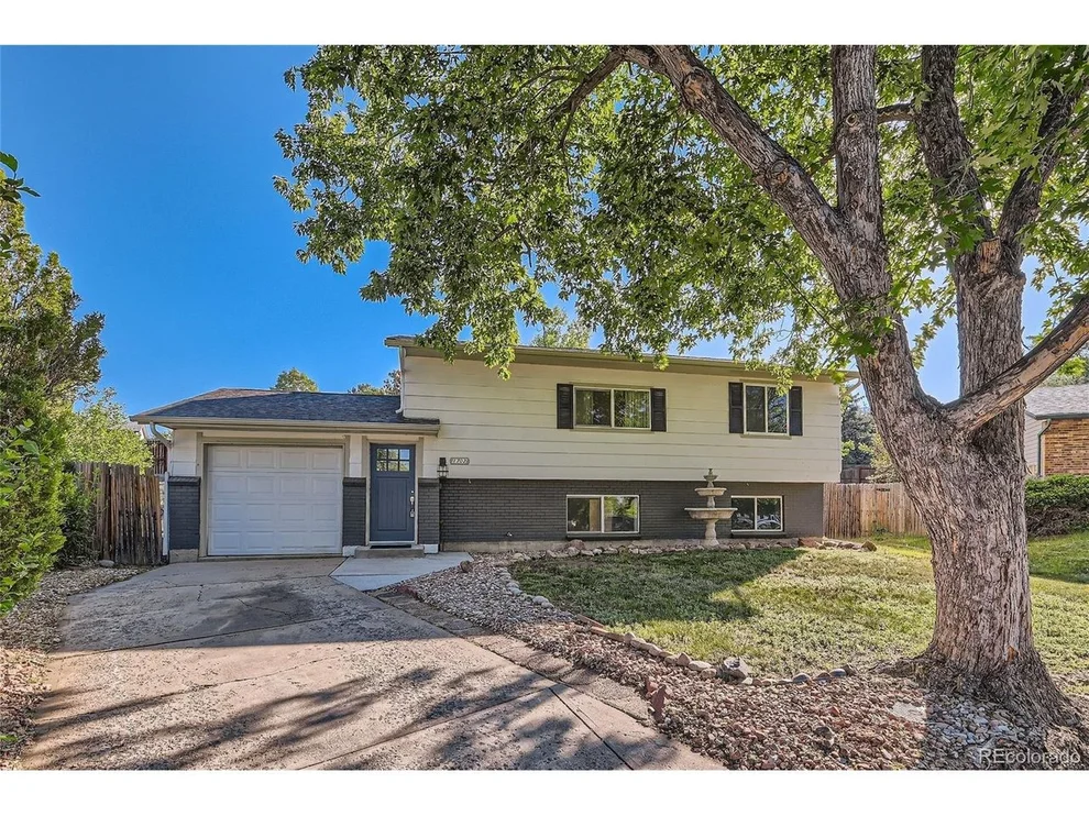 Unit for sale at 1702 S Naples St, Aurora, CO 80017
