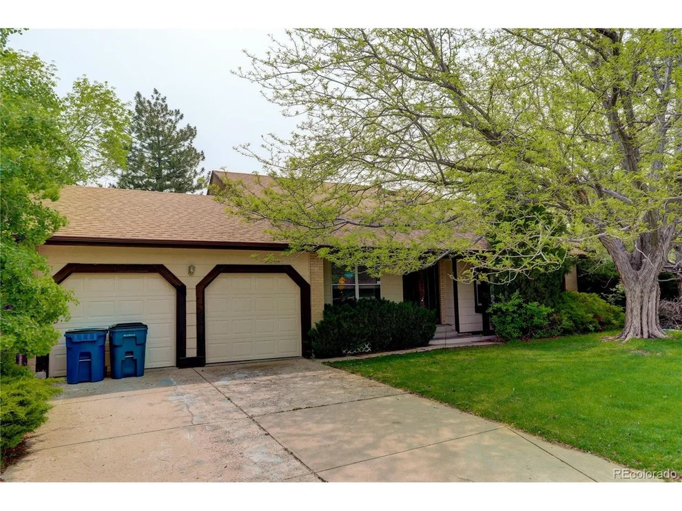 Unit for sale at 5886 S Ironton Ct, Englewood, CO 80111
