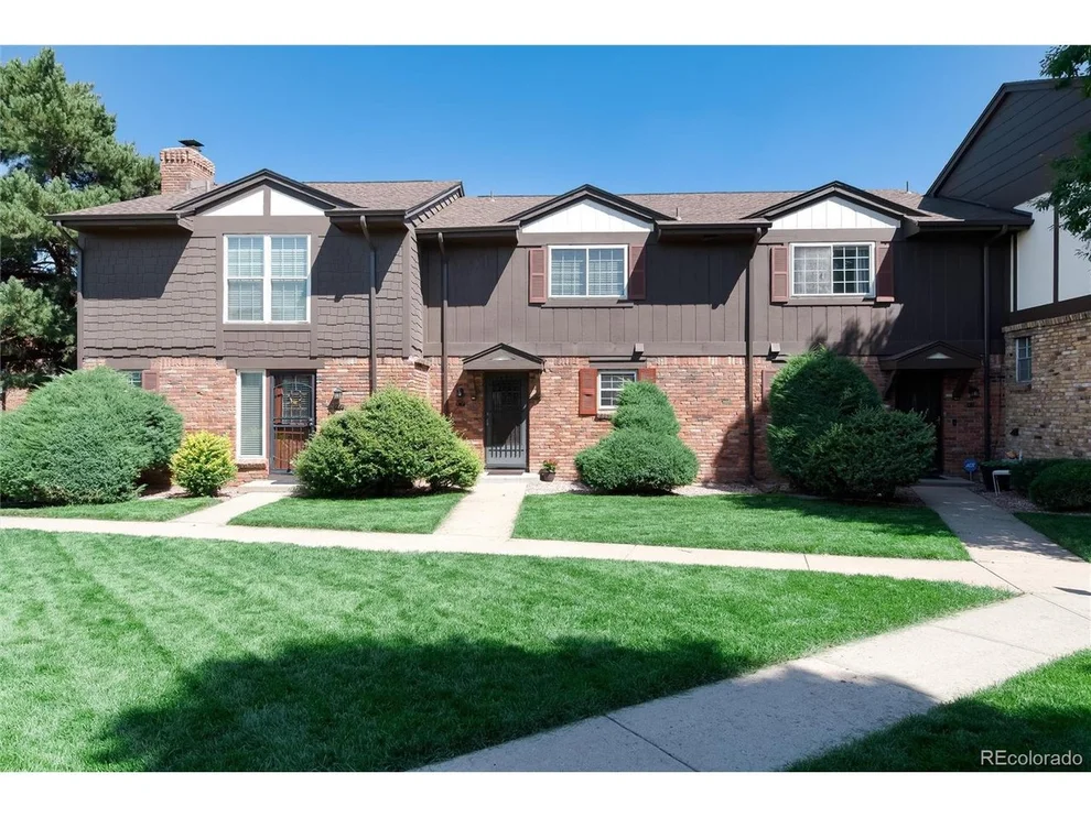 Unit for sale at 3855 S Monaco Pkwy, Denver, CO 80237