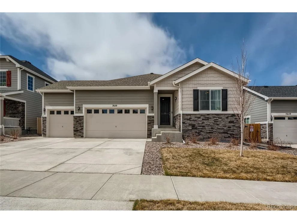 Unit for sale at 7659 S Old Hammer Way, Aurora, CO 80016