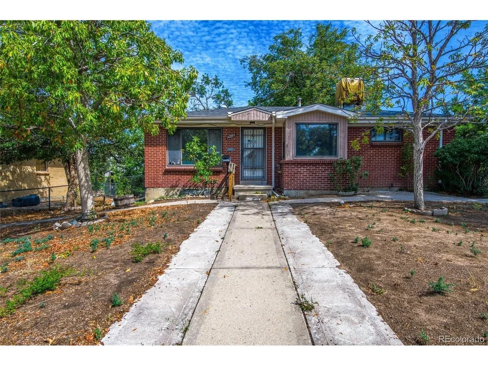 Unit for sale at 14205 E 25th Pl, Aurora, CO 80011