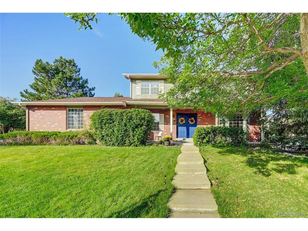 Unit for sale at 8143 S Harrison Cir, Centennial, CO 80122