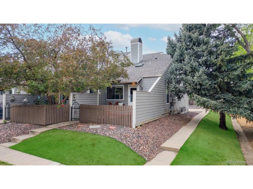 Unit for sale at 256 S Taft Ct, Louisville, CO 80027