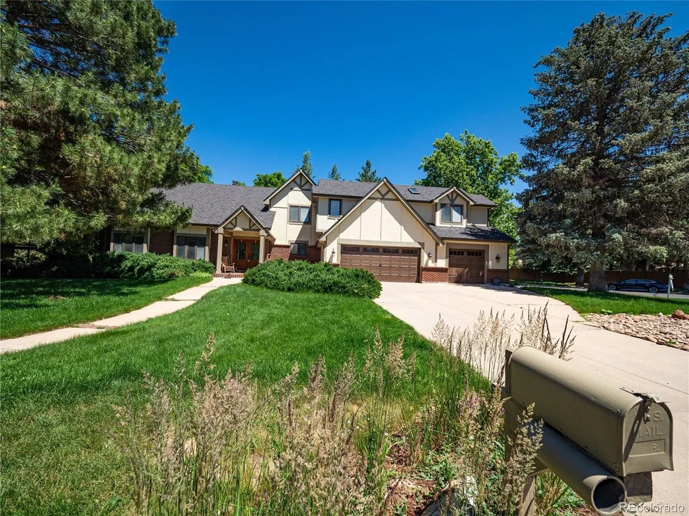 Unit for sale at 15395 E Penwood Pl, Aurora, CO 80015