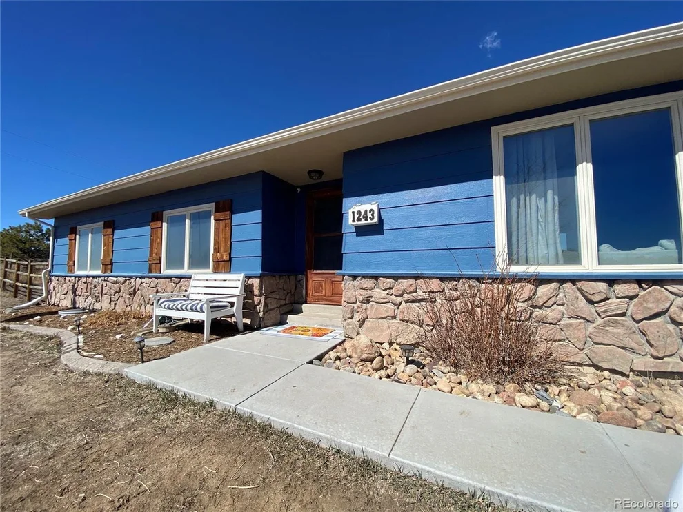 Unit for sale at 1243 Sioux Trl, Elizabeth, CO 80107
