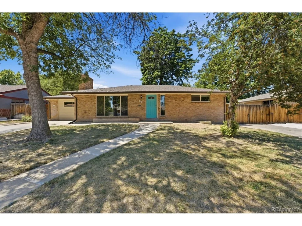 Unit for sale at 645 Cody Ct, Lakewood, CO 80215