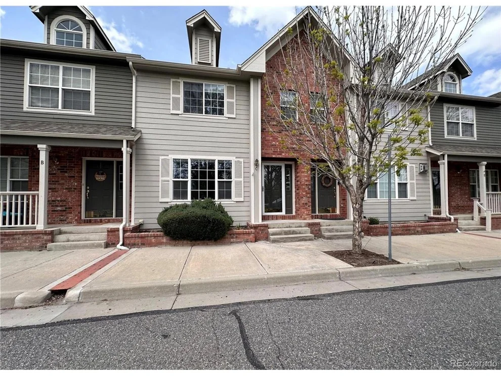 Unit for sale at 438 N Parkside Dr, Longmont, CO 80501