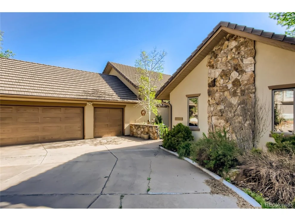 Unit for sale at 5568 Willow Springs Dr, Morrison, CO 80465