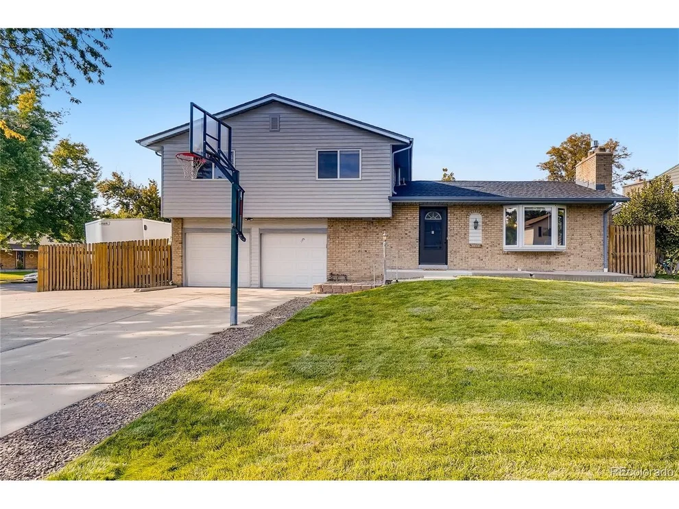 Unit for sale at 8405 Kendall Ct, Arvada, CO 80003