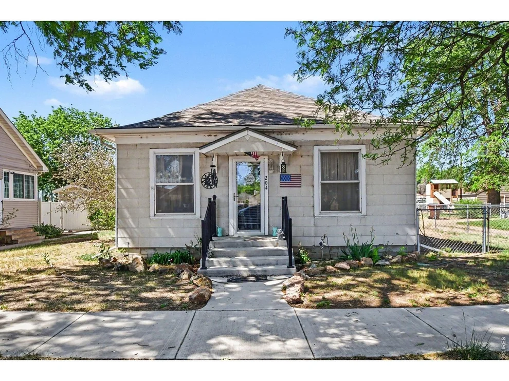 Unit for sale at 204 2nd Ave, La Salle, CO 80645