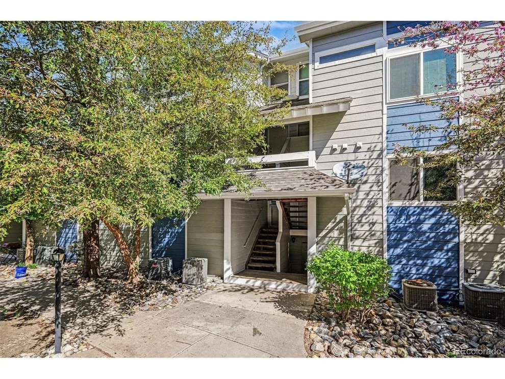 Unit for sale at 19192 E Wyoming Pl, Aurora, CO 80017