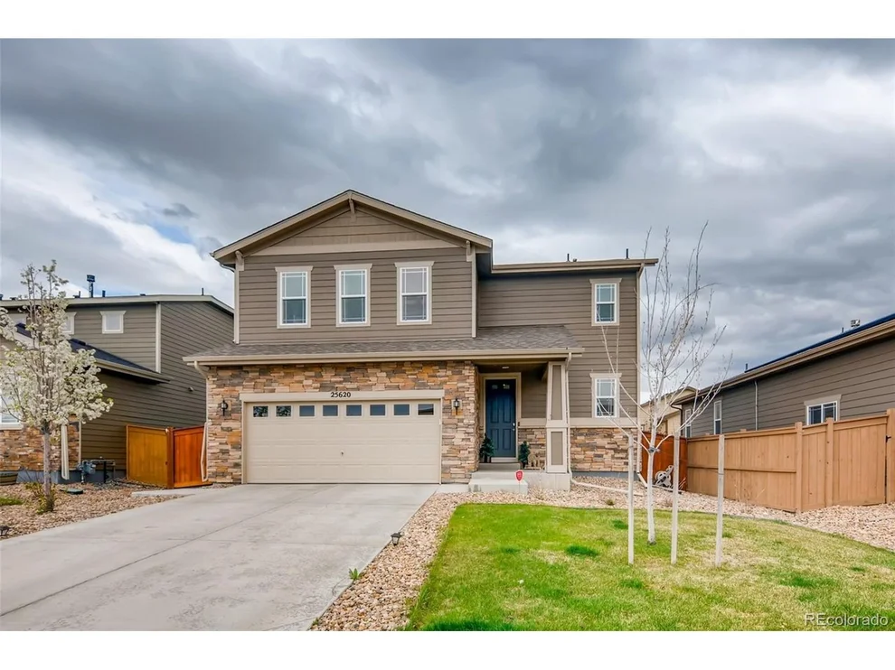 Unit for sale at 25620 E Maple Pl, Aurora, CO 80018