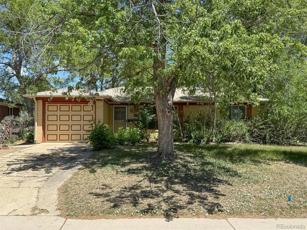 Unit for sale at 975 E 9th Ave, Broomfield, CO 80020