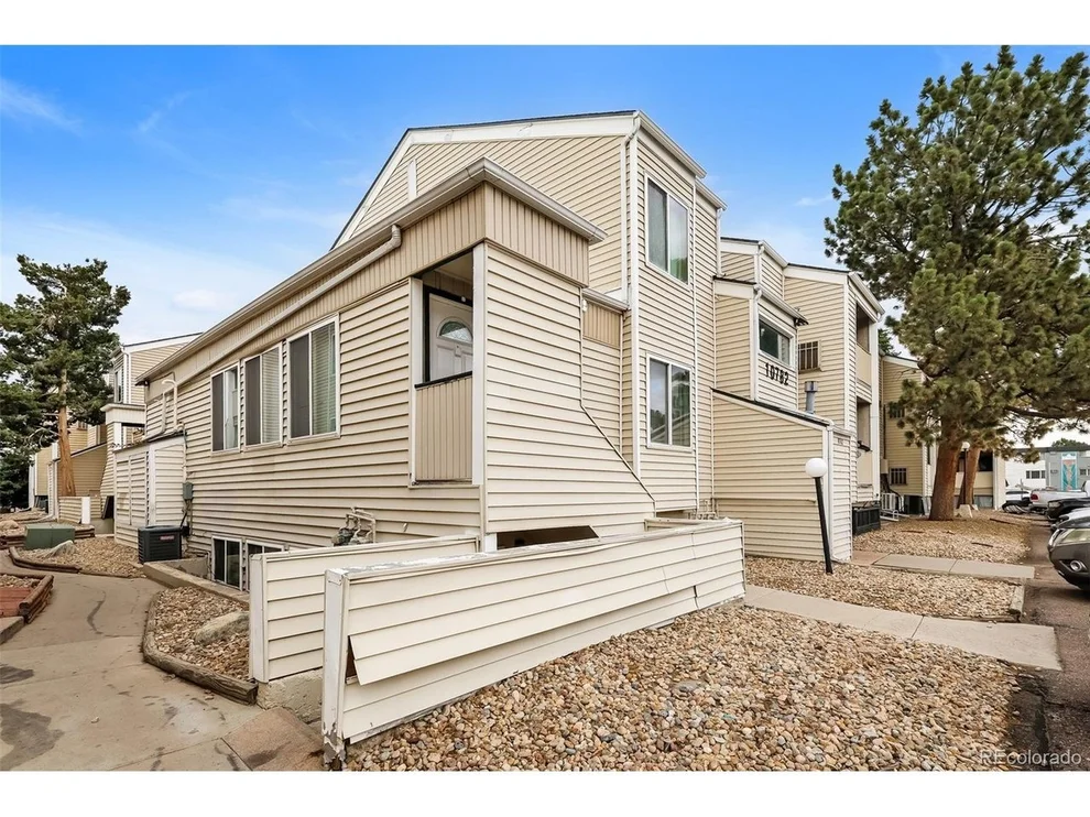Unit for sale at 10782 E Exposition Ave, Aurora, CO 80012