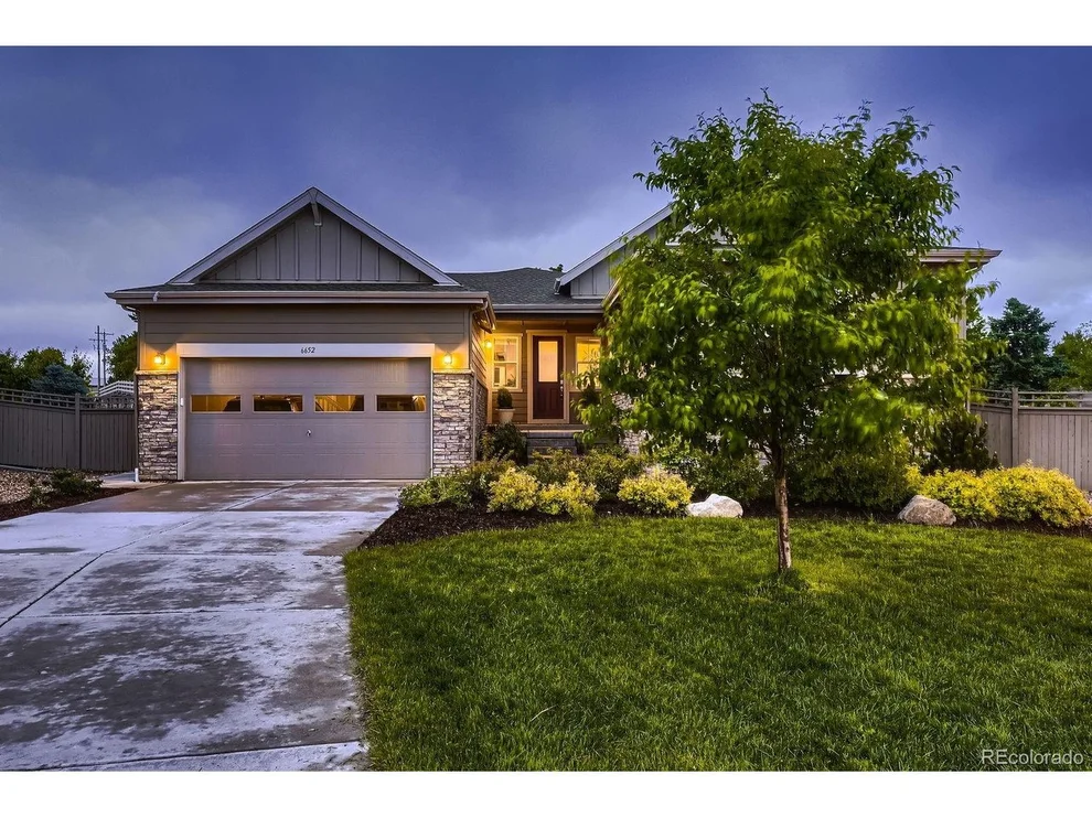 Unit for sale at 6652 W Asbury Pl, Lakewood, CO 80227